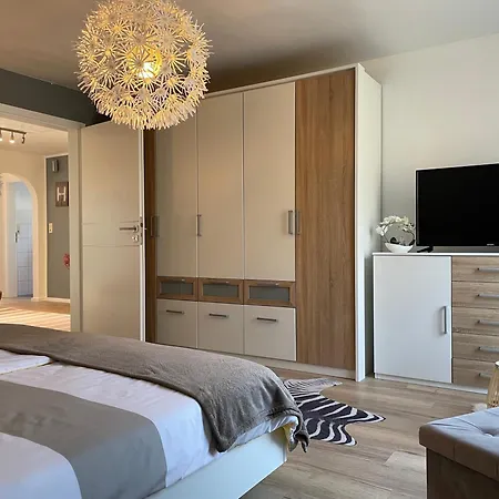 Schöne In Schauenstein-hof Im Frankenwald Mit Loggia 100qm Apartment