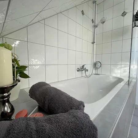 Schöne In Schauenstein-hof Im Frankenwald Mit Loggia 100qm * Schauenstein