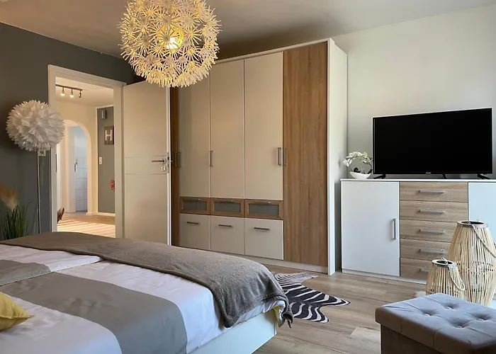 Schoene In Schauenstein-hof Im Frankenwald Mit Loggia 100qm Apartamento