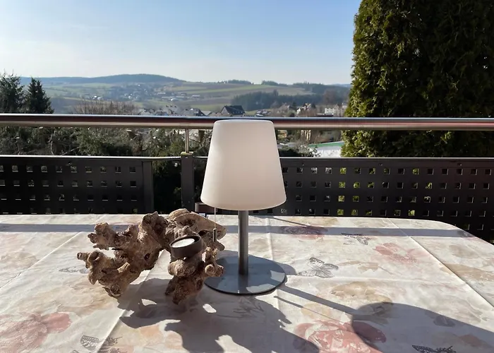Schoene In Schauenstein-hof Im Frankenwald Mit Loggia 100qm Apartamento *