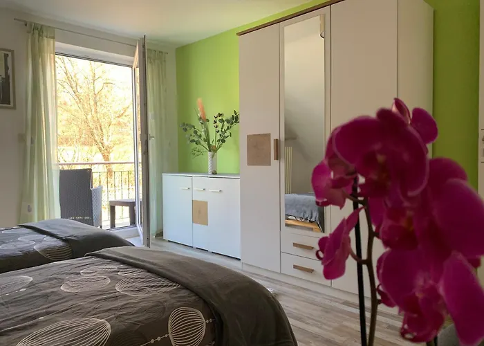 Schoene In Schauenstein-hof Im Frankenwald Mit Loggia 100qm Schauenstein