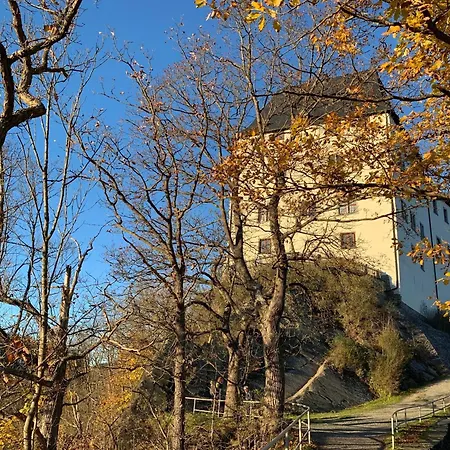 Schoene In Schauenstein-hof Im Frankenwald Mit Loggia 100qm Apartmán *