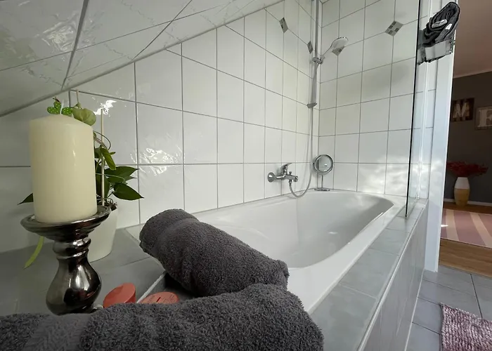 Schoene In Schauenstein-hof Im Frankenwald Mit Loggia 100qm * Schauenstein